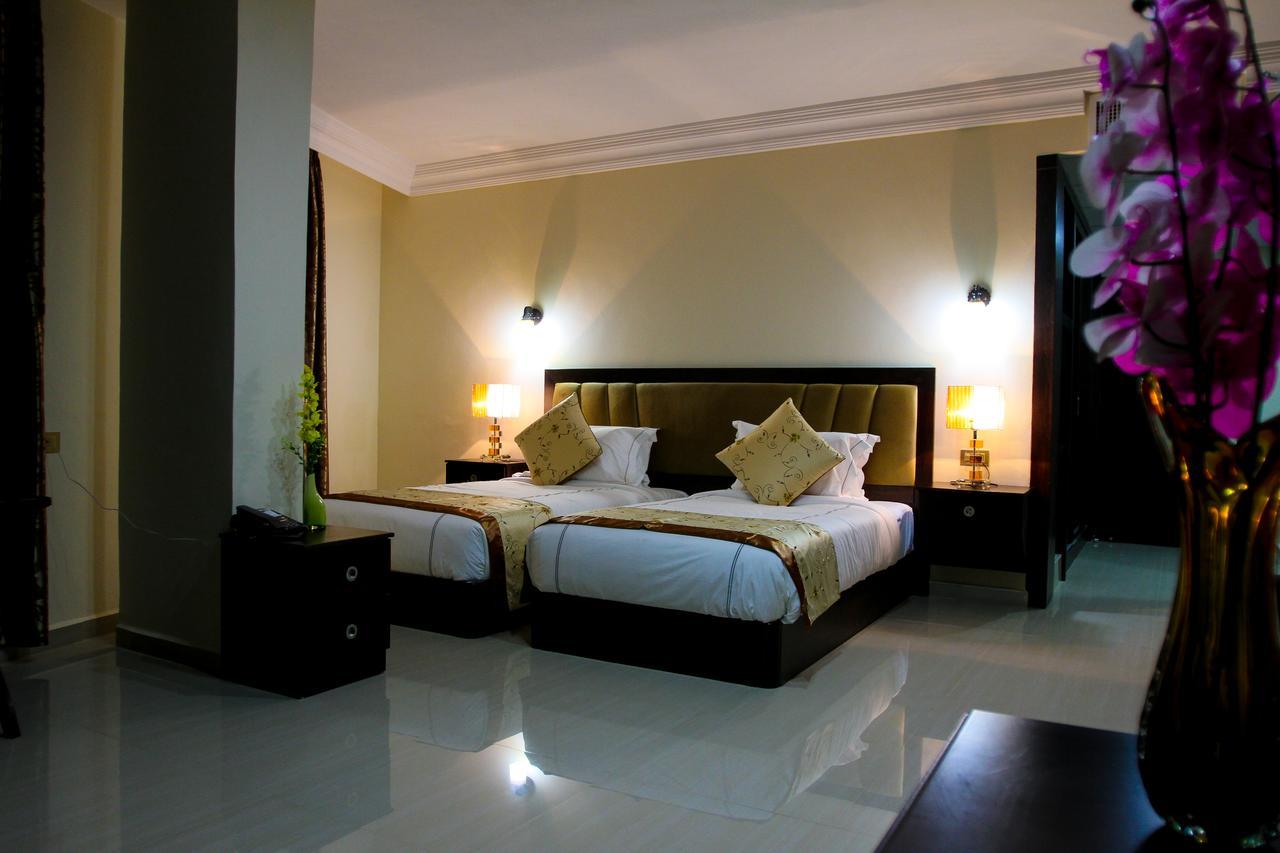 Queen Plaza Hotel Hebron Zewnętrze zdjęcie