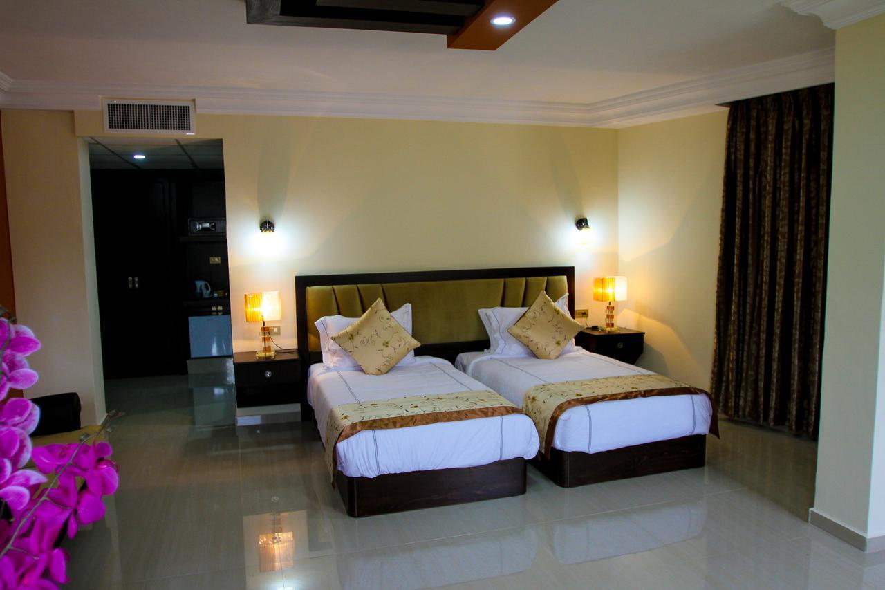 Queen Plaza Hotel Hebron Zewnętrze zdjęcie