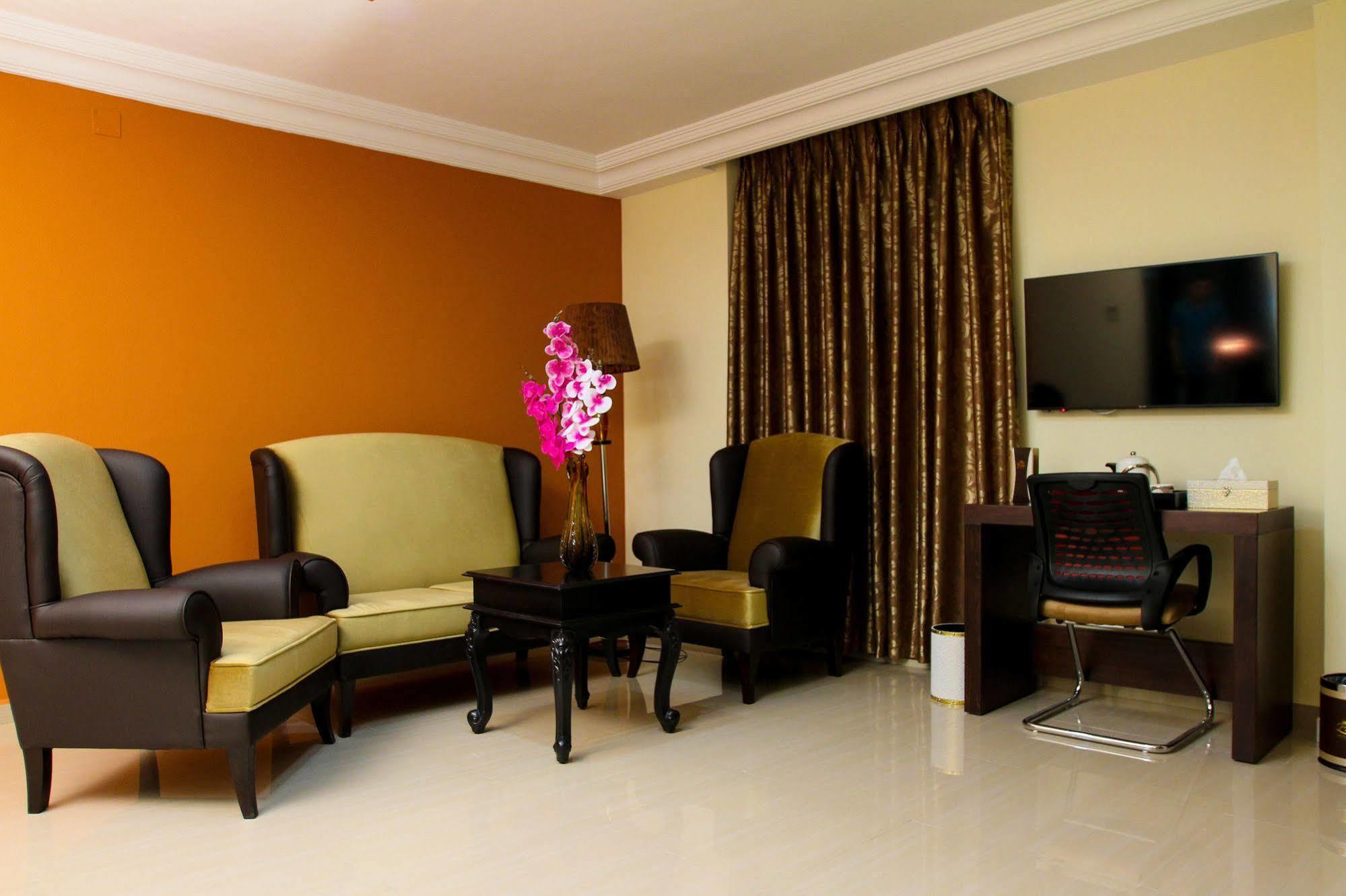 Queen Plaza Hotel Hebron Zewnętrze zdjęcie