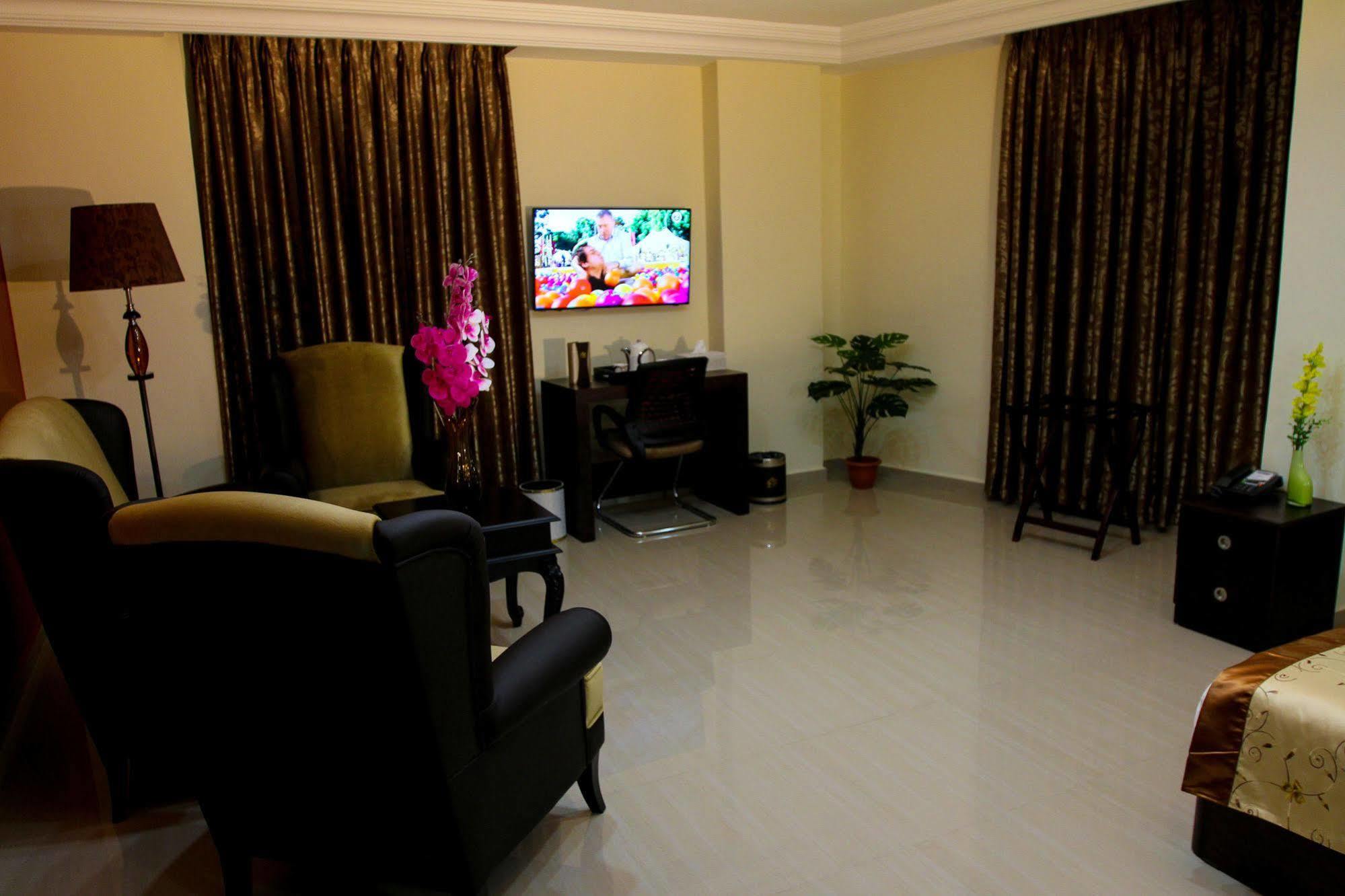 Queen Plaza Hotel Hebron Zewnętrze zdjęcie
